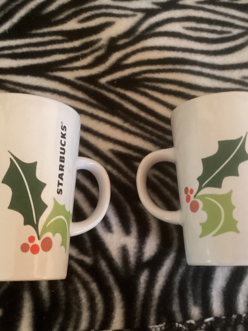Set of Starbucks  mugs 9 oz